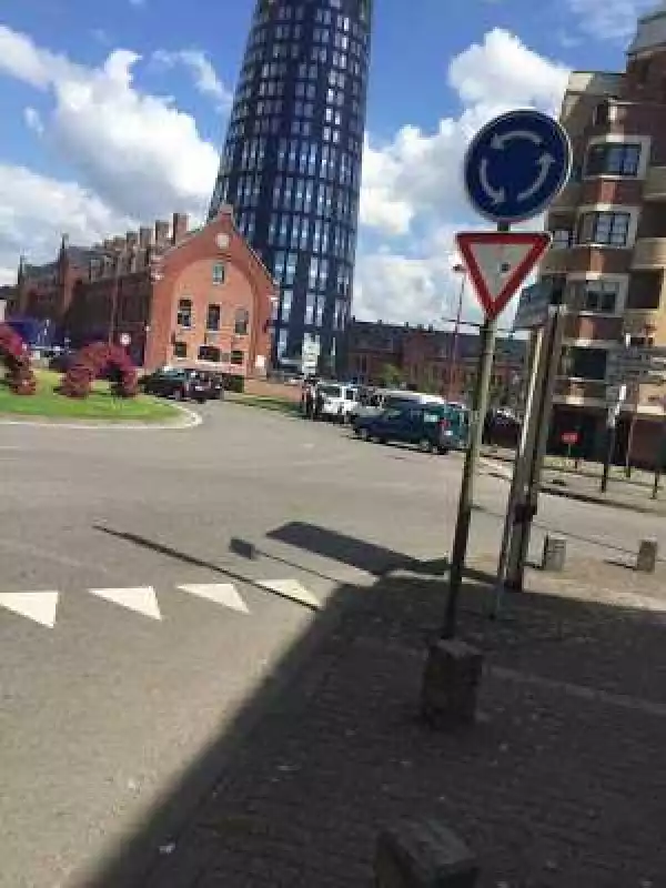 Breaking: Two Female Cops Attacked With A Macheteby Man Yelling ‘allahu Akbar’ In Belgium